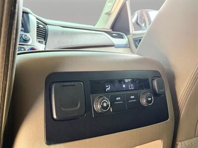 2018 Chevrolet Suburban LT   - Photo 21 - Lennox, CA 90304
