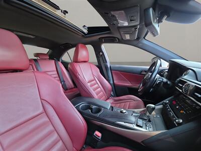 2018 Lexus IS 300   - Photo 17 - Lennox, CA 90304