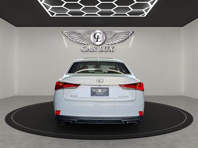 2018 Lexus IS 300   - Photo 6 - Lennox, CA 90304