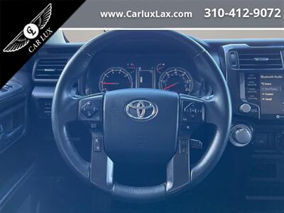 2020 Toyota 4Runner TRD Off-Road Premium   - Photo 11 - Lennox, CA 90304