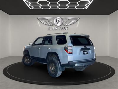 2020 Toyota 4Runner TRD Off-Road Premium   - Photo 5 - Lennox, CA 90304