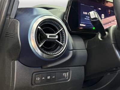 2025 Chevrolet Equinox EV LT - Photo 19 - Lennox, CA 90304