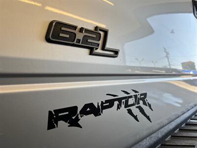 2013 Ford F-150 SVT Raptor   - Photo 9 - Lennox, CA 90304