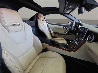 2016 Mercedes-Benz SLK SLK 350   - Photo 17 - Lennox, CA 90304