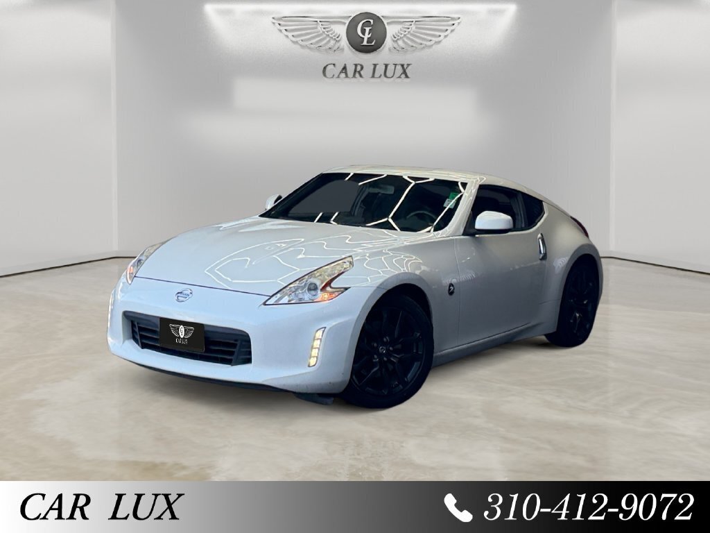 2015 Nissan 370Z   - Photo 1 - Lennox, CA 90304