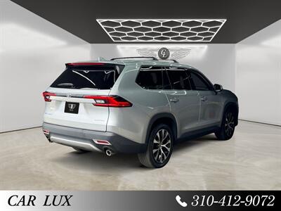 2024 Toyota Grand Highlander Hybrid MAX Limited   - Photo 5 - Lennox, CA 90304