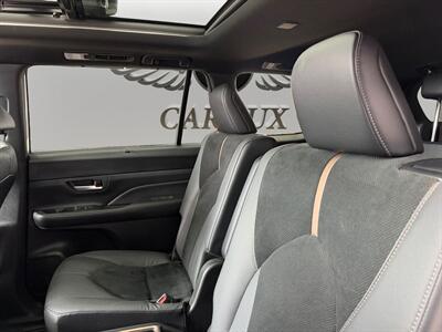 2024 Toyota Grand Highlander Hybrid MAX Limited   - Photo 13 - Lennox, CA 90304