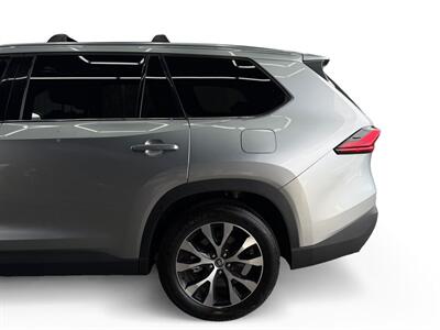 2024 Toyota Grand Highlander Hybrid MAX Limited   - Photo 14 - Lennox, CA 90304