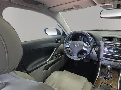 2011 Lexus IS 250   - Photo 18 - Lennox, CA 90304