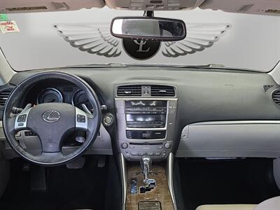 2011 Lexus IS 250   - Photo 19 - Lennox, CA 90304