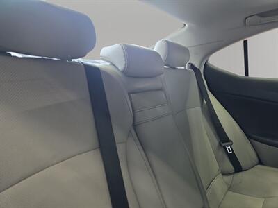 2011 Lexus IS 250   - Photo 20 - Lennox, CA 90304