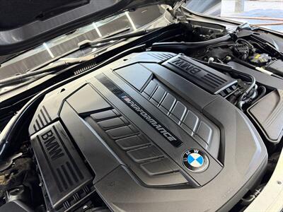 2018 BMW M760i   - Photo 30 - Lennox, CA 90304