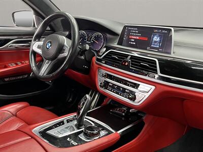 2018 BMW M760i   - Photo 16 - Lennox, CA 90304