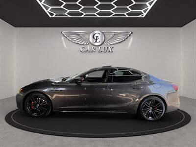 2022 Maserati Ghibli Modena Q4   - Photo 4 - Lennox, CA 90304