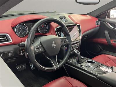 2022 Maserati Ghibli Modena Q4 - Photo 18 - Lennox, CA 90304