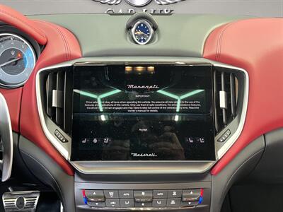 2022 Maserati Ghibli Modena Q4   - Photo 29 - Lennox, CA 90304