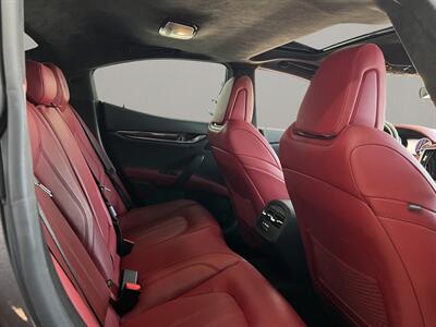 2022 Maserati Ghibli Modena Q4   - Photo 22 - Lennox, CA 90304