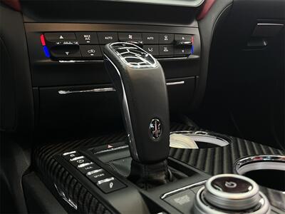 2022 Maserati Ghibli Modena Q4 - Photo 23 - Lennox, CA 90304