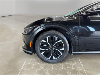 2022 Kia EV6 Wind   - Photo 14 - Lennox, CA 90304