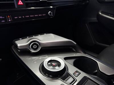 2022 Kia EV6 Wind   - Photo 20 - Lennox, CA 90304