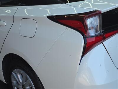 2019 Toyota Prius L   - Photo 22 - Lennox, CA 90304