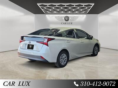 2019 Toyota Prius L   - Photo 5 - Lennox, CA 90304