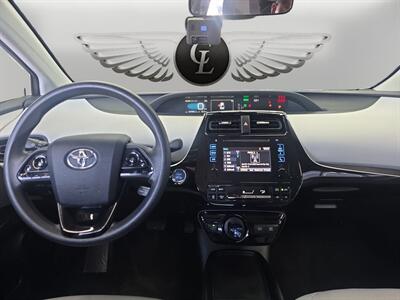 2019 Toyota Prius L   - Photo 14 - Lennox, CA 90304
