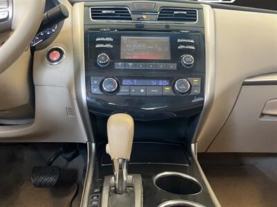 2015 Chevrolet Volt   - Photo 19 - Lennox, CA 90304