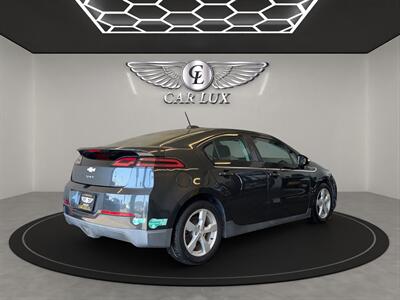 2015 Chevrolet Volt   - Photo 7 - Lennox, CA 90304