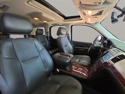 2014 Cadillac Escalade Premium   - Photo 19 - Lennox, CA 90304