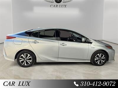 2017 Toyota Prius Prime Plus   - Photo 6 - Lennox, CA 90304
