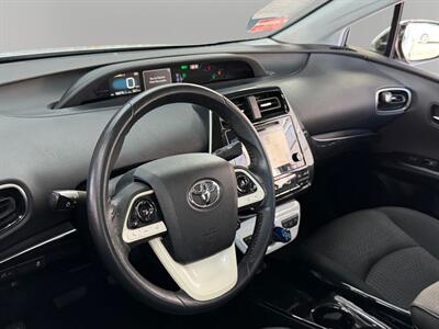 2017 Toyota Prius Prime Plus   - Photo 15 - Lennox, CA 90304