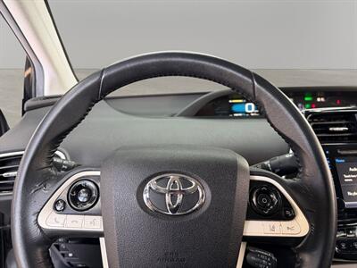 2017 Toyota Prius Prime Plus   - Photo 17 - Lennox, CA 90304