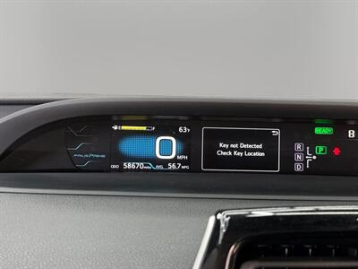 2017 Toyota Prius Prime Plus   - Photo 19 - Lennox, CA 90304