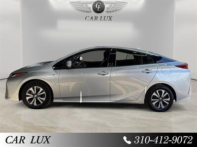 2017 Toyota Prius Prime Plus   - Photo 2 - Lennox, CA 90304