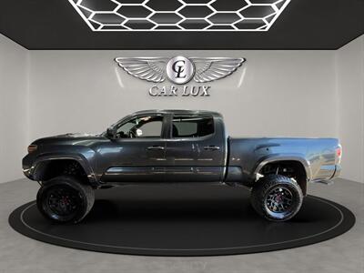 2020 Toyota Tacoma TRD Sport V6   - Photo 3 - Lennox, CA 90304