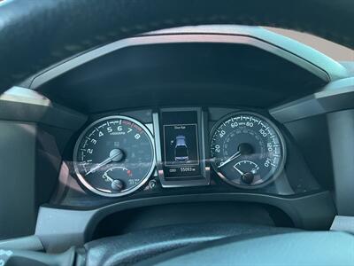2020 Toyota Tacoma TRD Sport V6   - Photo 11 - Lennox, CA 90304