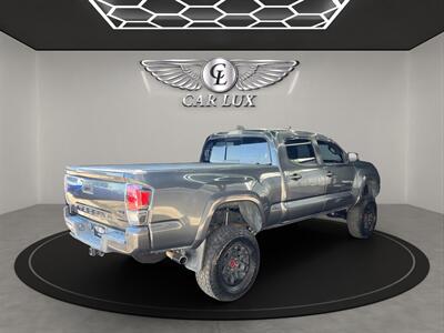 2020 Toyota Tacoma TRD Sport V6   - Photo 8 - Lennox, CA 90304