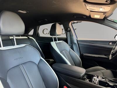 2025 Kia K5 GT-Line - Photo 15 - Lennox, CA 90304