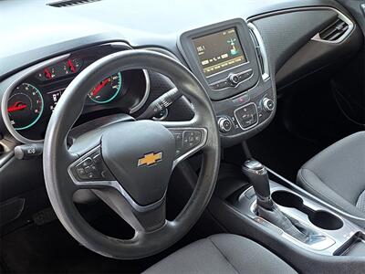 2018 Chevrolet Malibu LS 1FL   - Photo 13 - Lennox, CA 90304