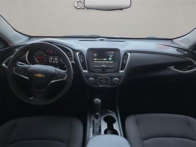 2018 Chevrolet Malibu LS 1FL   - Photo 14 - Lennox, CA 90304