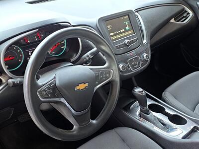 2018 Chevrolet Malibu LS 1FL   - Photo 13 - Lennox, CA 90304
