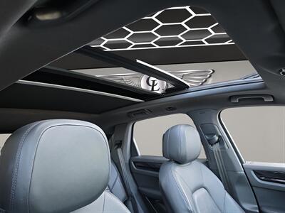 2019 Porsche Cayenne S   - Photo 20 - Lennox, CA 90304
