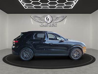 2019 Porsche Cayenne S   - Photo 8 - Lennox, CA 90304