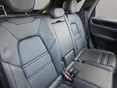 2019 Porsche Cayenne S   - Photo 9 - Lennox, CA 90304
