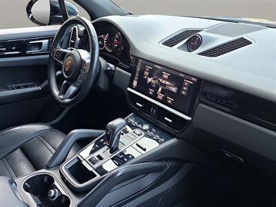 2019 Porsche Cayenne S   - Photo 14 - Lennox, CA 90304
