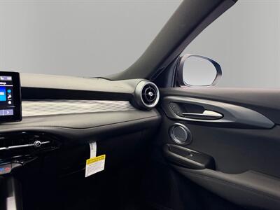 2024 Alfa Romeo Tonale Hybrid Veloce   - Photo 24 - Lennox, CA 90304