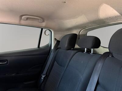 2021 Nissan LEAF S - Photo 13 - Lennox, CA 90304