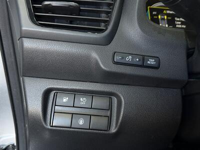 2021 Nissan LEAF S - Photo 18 - Lennox, CA 90304