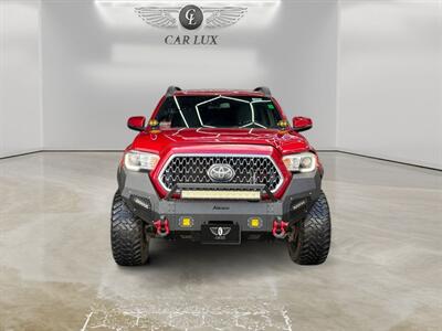 2018 Toyota Tacoma TRD Off-Road V6   - Photo 8 - Lennox, CA 90304